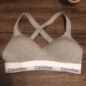 Calvin Klein Modern Cotton-
Padded Bralette
